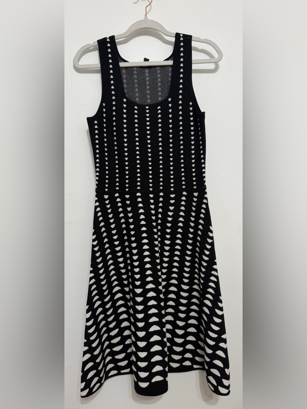 NWT ANN TAYLOR Black & White Sleeveless Patterned Fit-and-Flare Dress